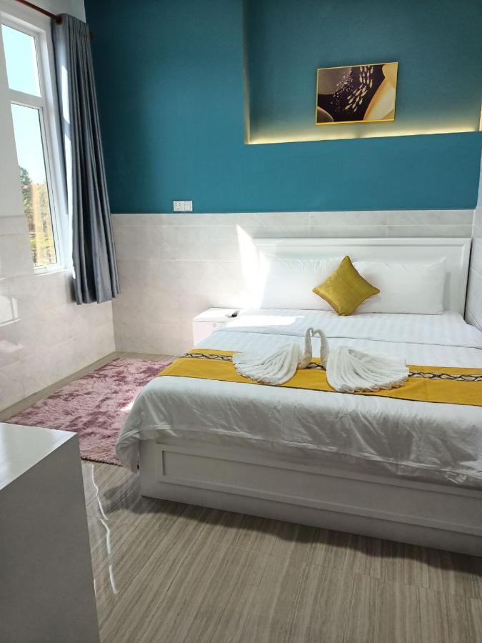 Green Garden Guesthouse กำปอต ภายนอก รูปภาพ
