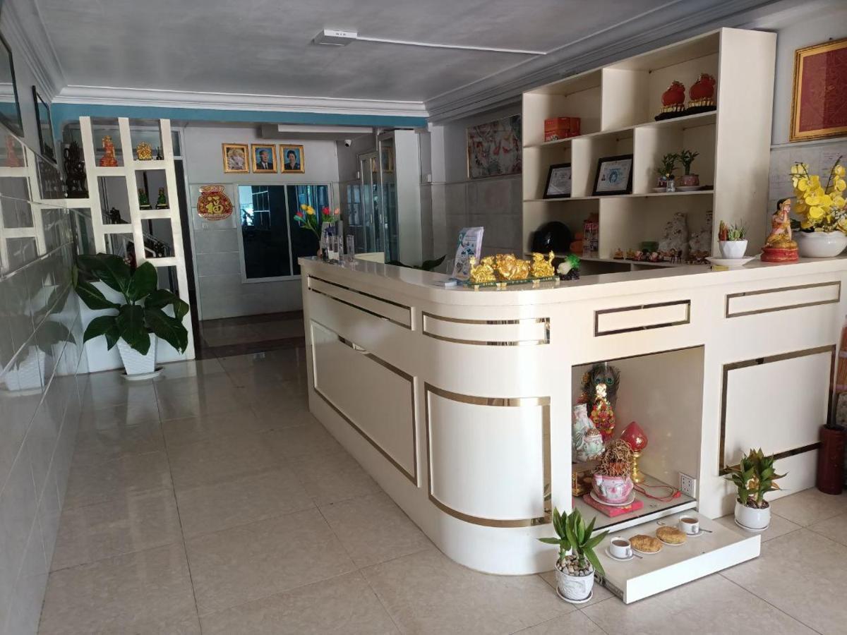 Green Garden Guesthouse กำปอต ภายนอก รูปภาพ