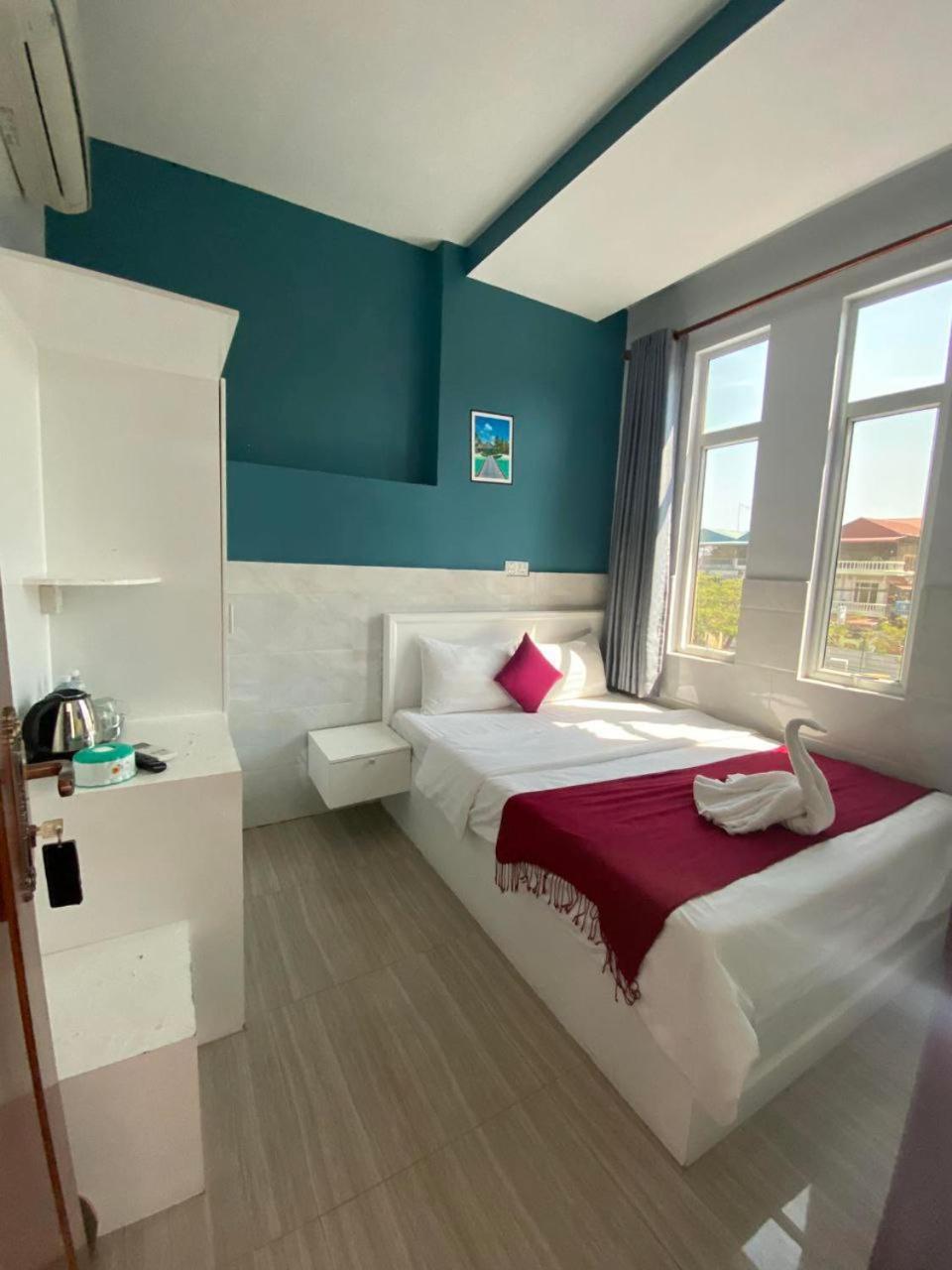 Green Garden Guesthouse กำปอต ภายนอก รูปภาพ